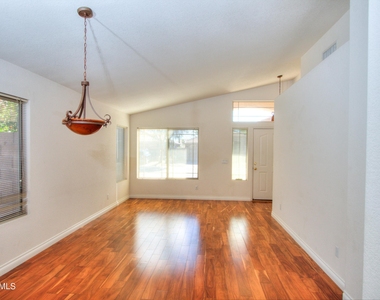 4406 E Tether Trail - Photo Thumbnail 5