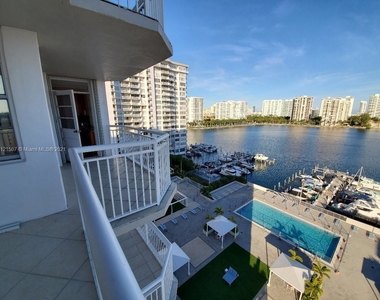 18041 Biscayne Blvd - Photo Thumbnail 1