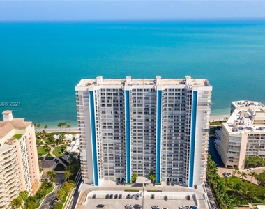 881 Ocean Dr - Photo Thumbnail 20