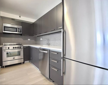 East 39th Street - Photo Thumbnail 1