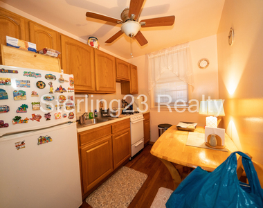 25-4 23rd Avenue - Photo Thumbnail 1