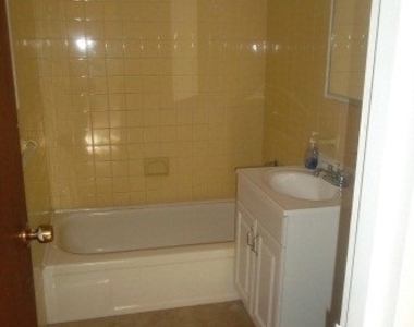 108 Edgecombe Avenue - Photo Thumbnail 3