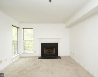 1524 Lincoln Way - Photo Thumbnail 10