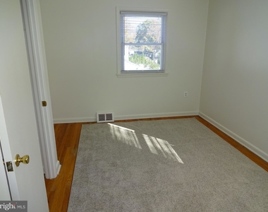 1212 Harrison Avenue - Photo Thumbnail 15