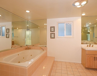 4159 Regal Oak Dr - Photo Thumbnail 26