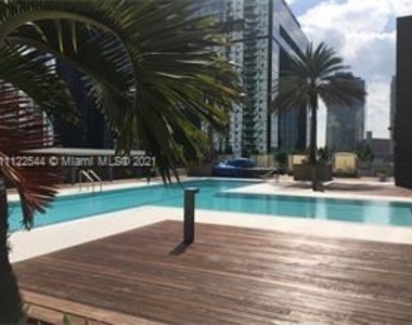 1080 Brickell Ave - Photo Thumbnail 17