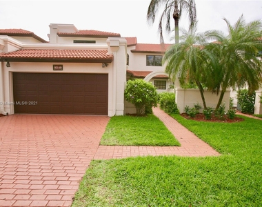 9340 Nw 50th Doral Cir - Photo Thumbnail 0