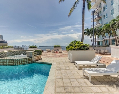 1111 Brickell Bay Dr - Photo Thumbnail 44