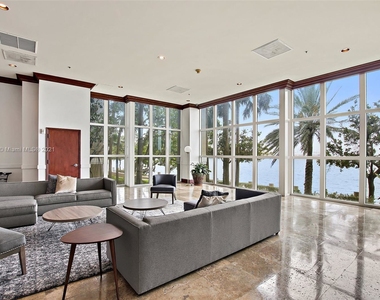 1111 Brickell Bay Dr - Photo Thumbnail 30