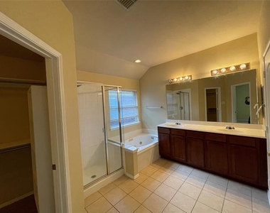 1535 Silver Spur Drive - Photo Thumbnail 16