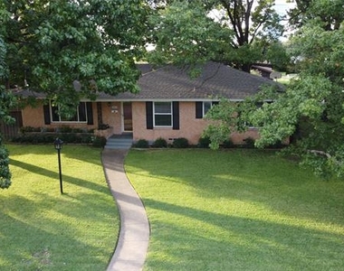 3837 Crestpark Drive - Photo Thumbnail 1