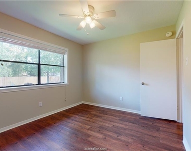 1108 Hawk Tree Drive - Photo Thumbnail 24