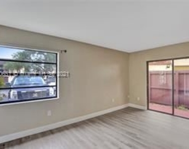 6641 Sw 137th Ct - Photo Thumbnail 4