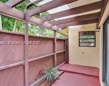 6641 Sw 137th Ct - Photo Thumbnail 0