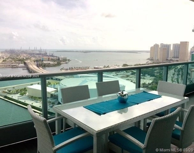 900 Biscayne Blvd - Photo Thumbnail 3