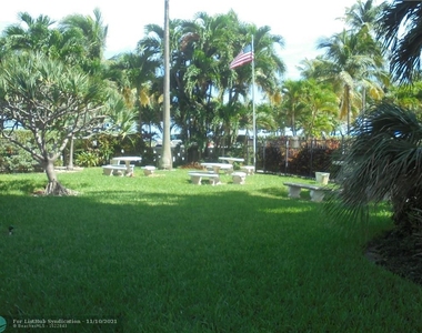 305 N Pompano Beach Blvd - Photo Thumbnail 26