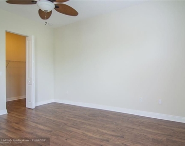 12408 Nw 17ct - Photo Thumbnail 21