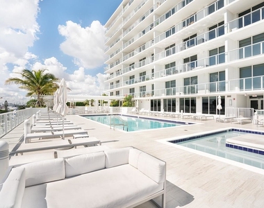 4250 Biscayne Blvd - Photo Thumbnail 4