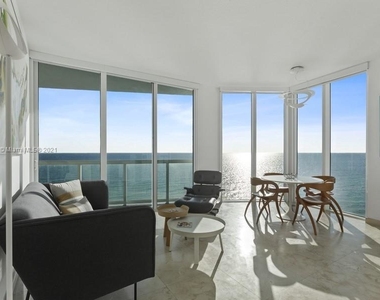 6515 Collins Ave - Photo Thumbnail 7