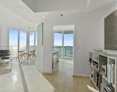 6515 Collins Ave - Photo Thumbnail 11