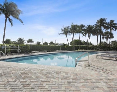 6515 Collins Ave - Photo Thumbnail 18