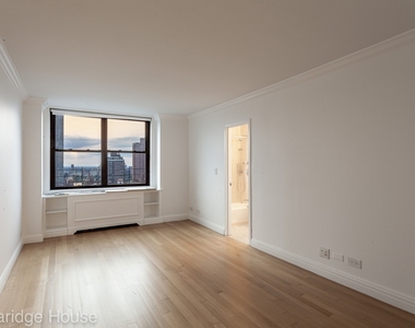 201 East 87th Street - Photo Thumbnail 11