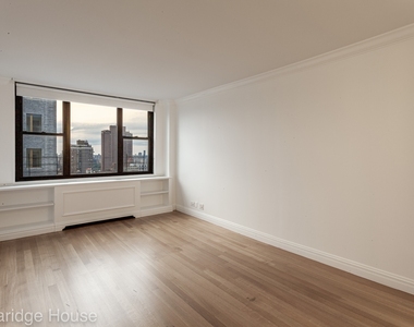 201 East 87th Street - Photo Thumbnail 8