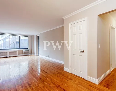 792 Columbus Avenue - Photo Thumbnail 4