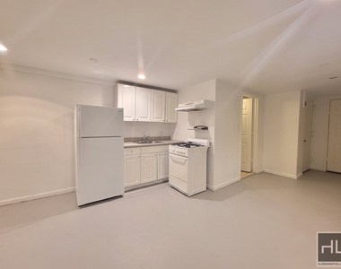 147 Lexington Avenue - Photo Thumbnail 1