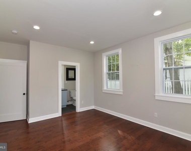 3713 Elmwood - Photo Thumbnail 10