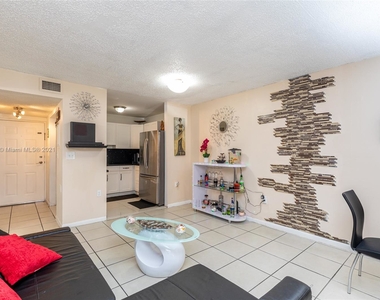 14930 Sw 82nd Ter - Photo Thumbnail 8
