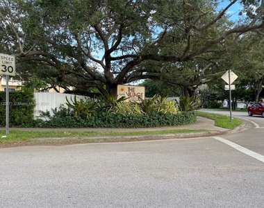 7830 Camino Real - Photo Thumbnail 12