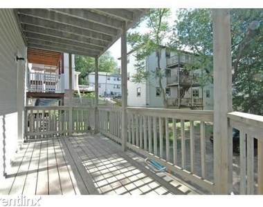 19 Parker Hill Ave - Photo Thumbnail 14