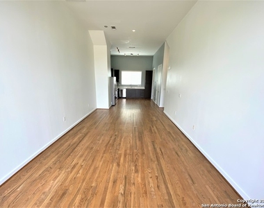 108 Newell Ave - Photo Thumbnail 11