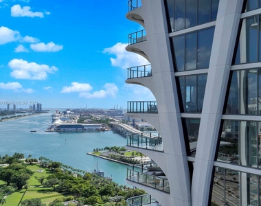 1040 Biscayne Blvd - Photo Thumbnail 14