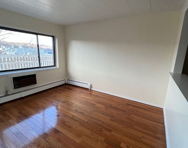 116 Irvington Avenue - Photo Thumbnail 1