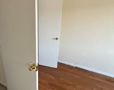 116 Irvington Avenue - Photo Thumbnail 3