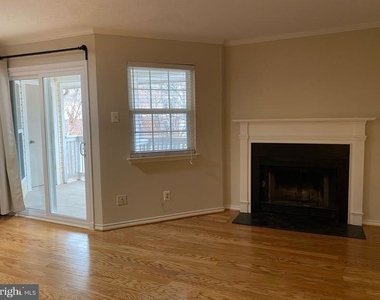 1524 Lincoln Way #404 - Photo Thumbnail 2