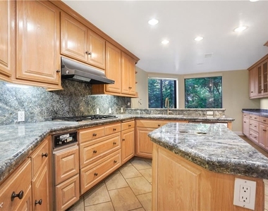 4728 Park Encino Ln Unit 317 - Photo Thumbnail 5