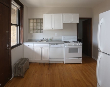 3825 N. Drake, Unit 3 - Photo Thumbnail 2