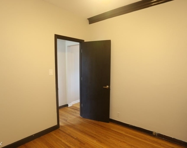 3825 N. Drake, Unit 3 - Photo Thumbnail 15