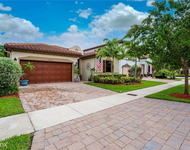 15393 Sw 176th Ter - Photo Thumbnail 21