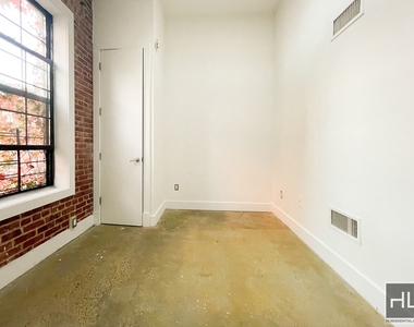 753 Lexington Avenue - Photo Thumbnail 6