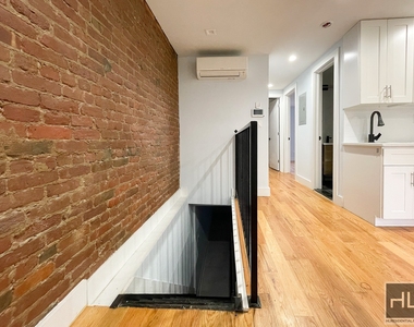 225 Halsey Street - Photo Thumbnail 3