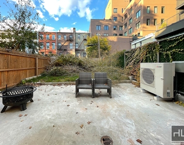 225 Halsey Street - Photo Thumbnail 14