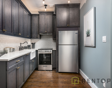 58 Metropolitan Avenue - Photo Thumbnail 1