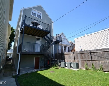 3023 N. Oakley, Unit G - Photo Thumbnail 12