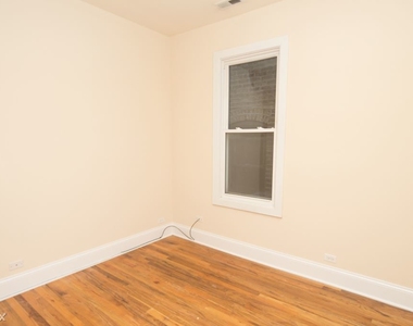 1314 W. Roscoe, Unit 1 - Photo Thumbnail 11