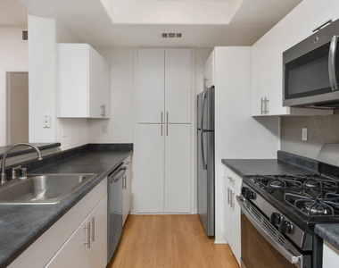 27800 N. Mcbean Parkway - Photo Thumbnail 3