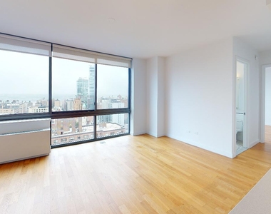 808 Columbus Avenue - Photo Thumbnail 10